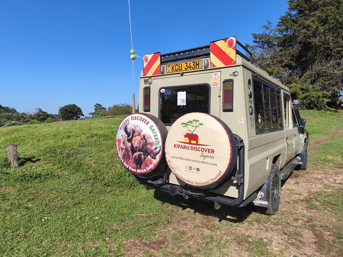About Kifaru Discover Safaris, Land Cruiser Jeep