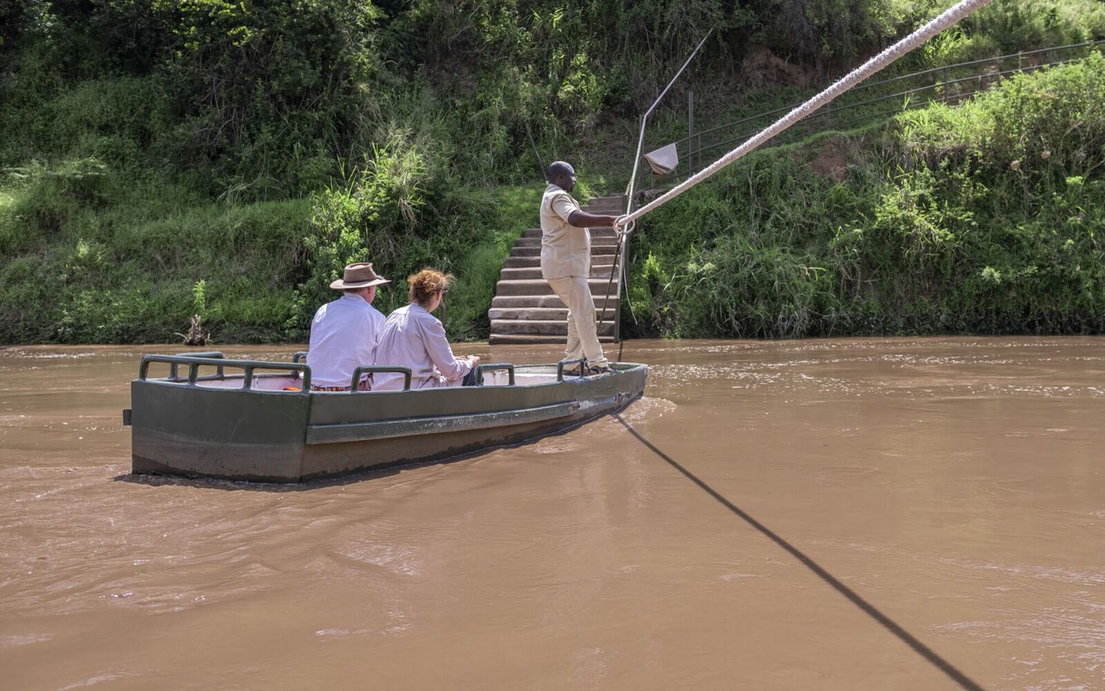 Crossing Mara River eading to Little Masai Mara