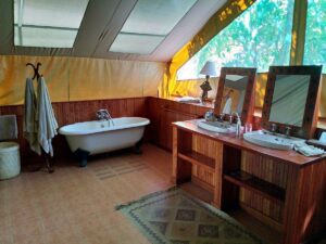 Bathroom in Governor's camp Masai Mara 