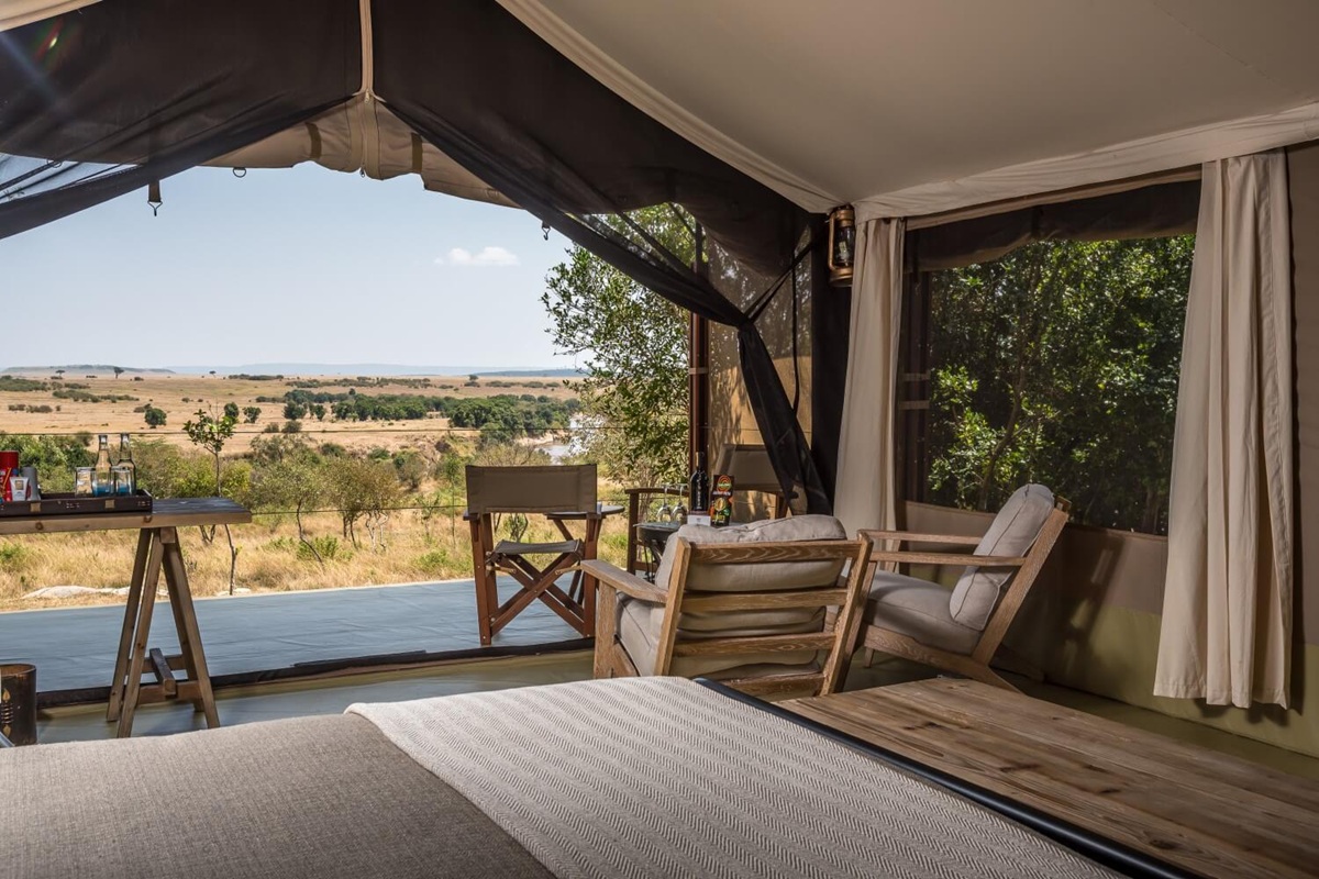 Breakfast at Entim Mara Camp 