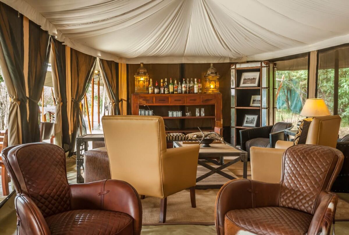 Lounge area in Entim main camp prices